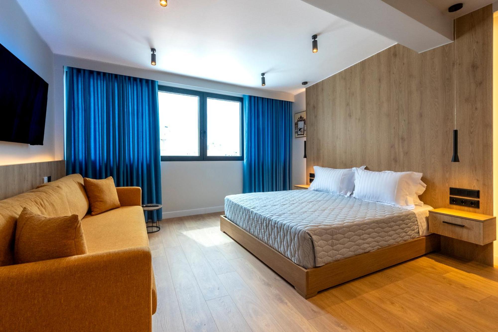 Deluxe Apartment City View